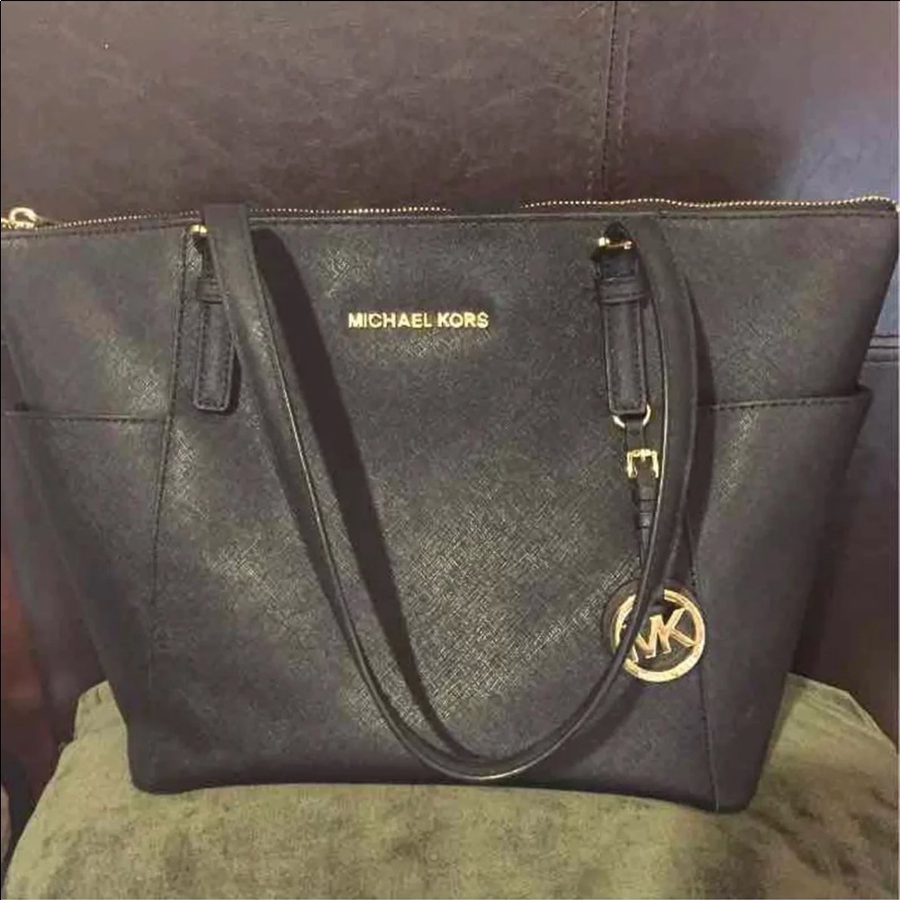 Michael kors tote
